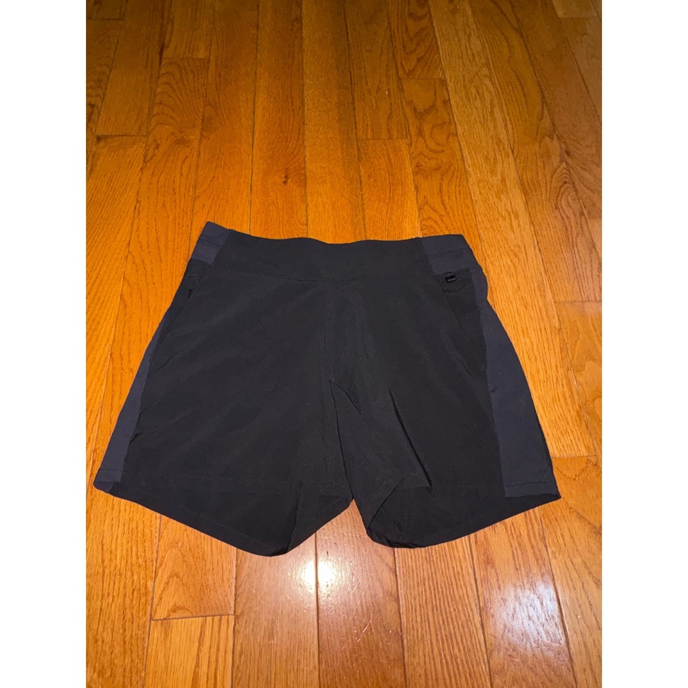 Athleta women Trekkie North Shorts Black Ribbed Waistband Hiking Outdoor Size 6